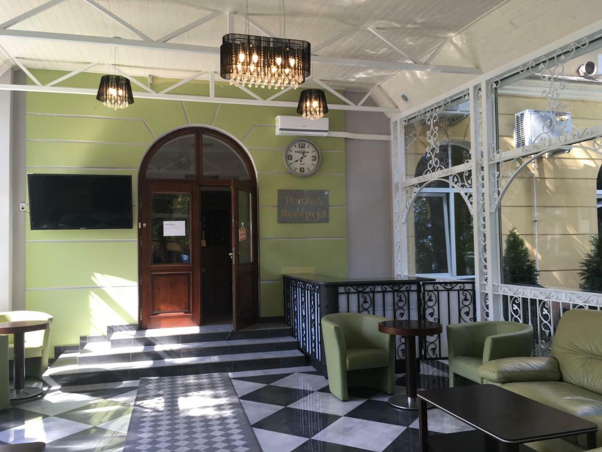 Hotelik Polonia Lowicz Luaran gambar